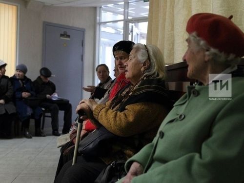Әлмәтнең социаль хезмәткәрләрен бәйрәм белән котладылар