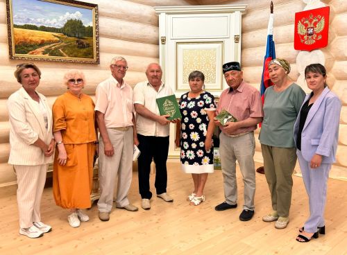 «Казан утлары» журналы «Кызыл каурыйлар» белән очрашты