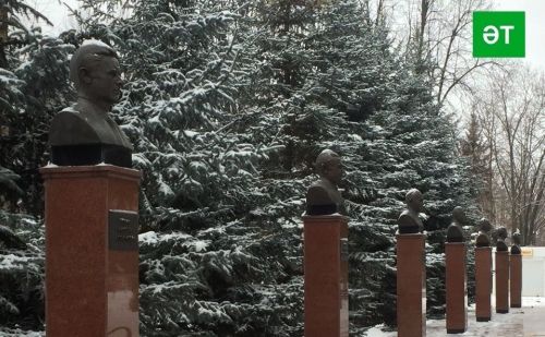 Әлмәттә Хезмәт даны ордены кавалерын хөрмәтләделәр