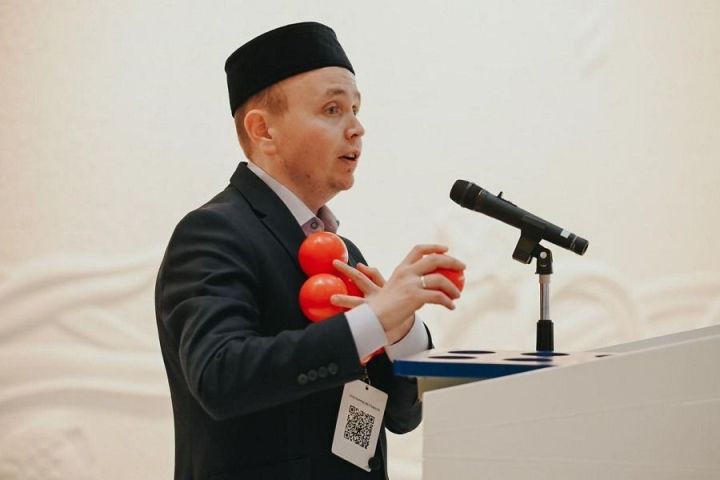 Бер китап мең кешене бәхетле итә