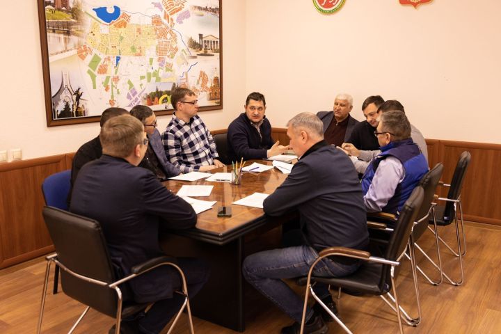 Әлмәттә пилотсыз очкычлар һөҗүме турында хәбәр итәчәк IP-домофоннар урнаштыру мәсьәләсен тикшерәләр