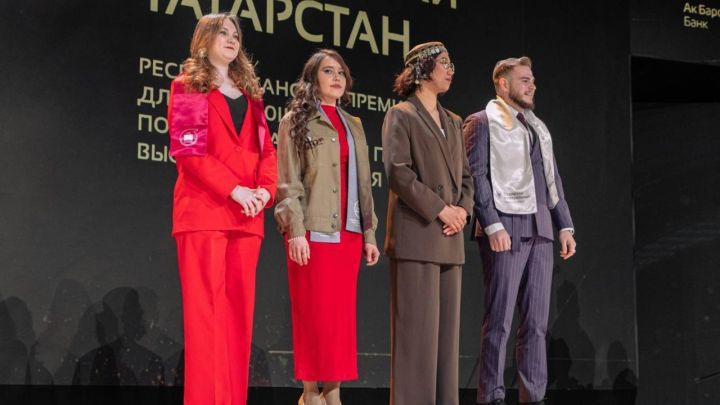 Әлмәт шәһәре студентлар лигасы рәисе Айтбекова Жибек «Ел студенты – 2024» республика премиясе лауреаты булды