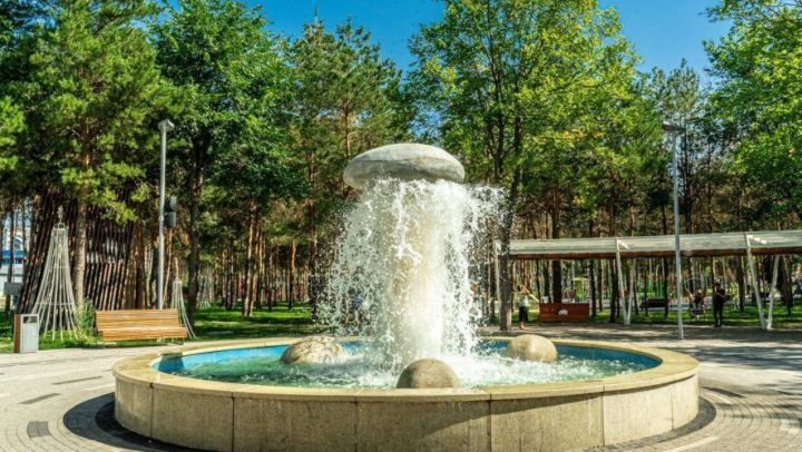 Әлмәттә Нефтьчеләр көненә  музыкаль фонтан төзекләндерелә
