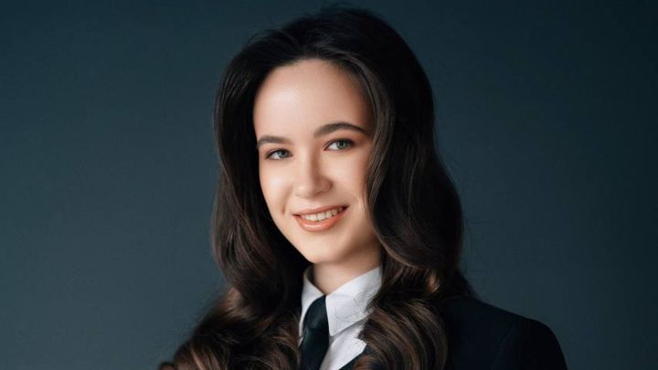 Әлмәт укучысы рус теленнән БДИны 100 баллга тапшырды