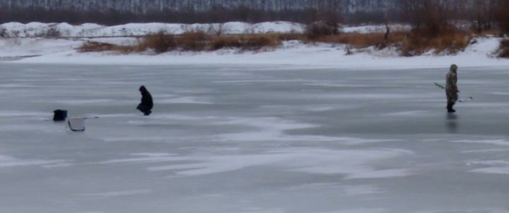 Әлмәтлеләрне бозга чыгу куркынычы турында кисәттеләр