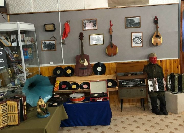 Утны-суны кичкән гармуннар